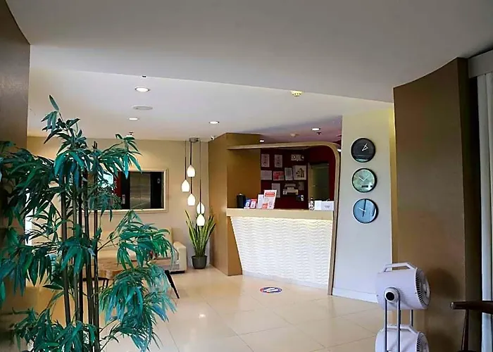 Travelbee Business Hotel